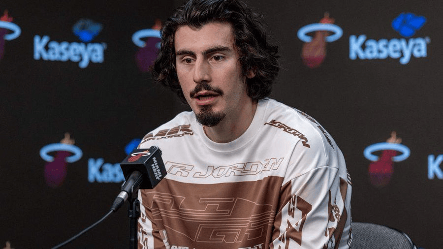 谈到今夏为, 兴奋