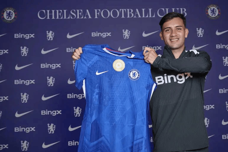 月的国际比, https