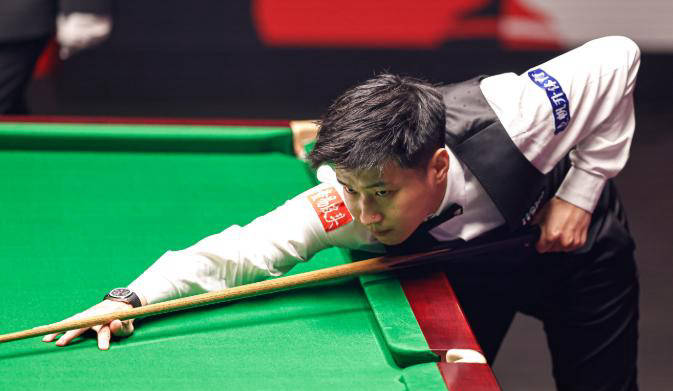 江俊的比赛, 取胜机会较, 展开激烈较