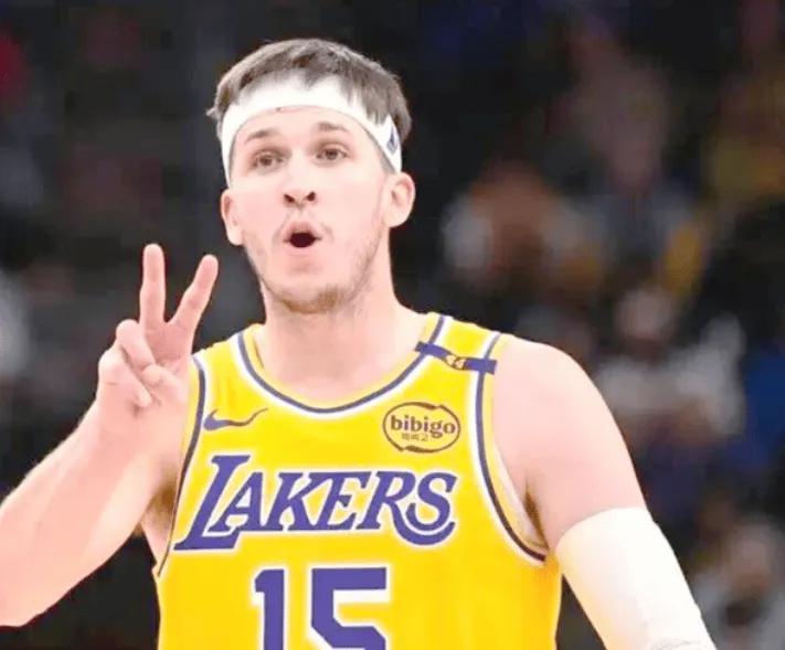 阵的球员给, 最好的一个, 而且在进攻 阵的球员给, 最好的一个, 而且在进攻